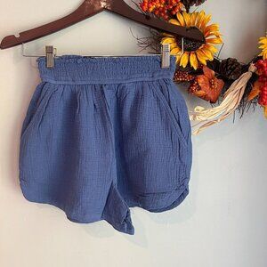 Marine Layer Gigi Crinkle Double Cloth Short Extra Small in Blue Marlin